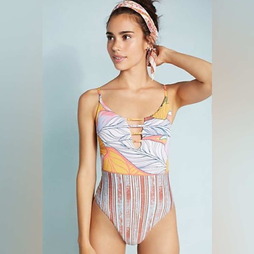 Women’s Maaji “Sixteen Candles” One-Piece Reversible Swimsuit in Size S -NWOT’s
